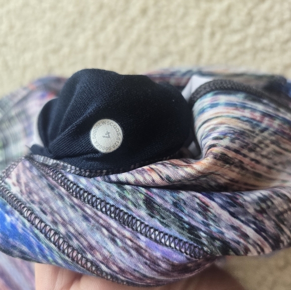 EUC LULULEMON WUNDER Train High-Rise Tight DIGITAL OASIS WHITE MULTI 23” Size 4 - Picture 15 of 16